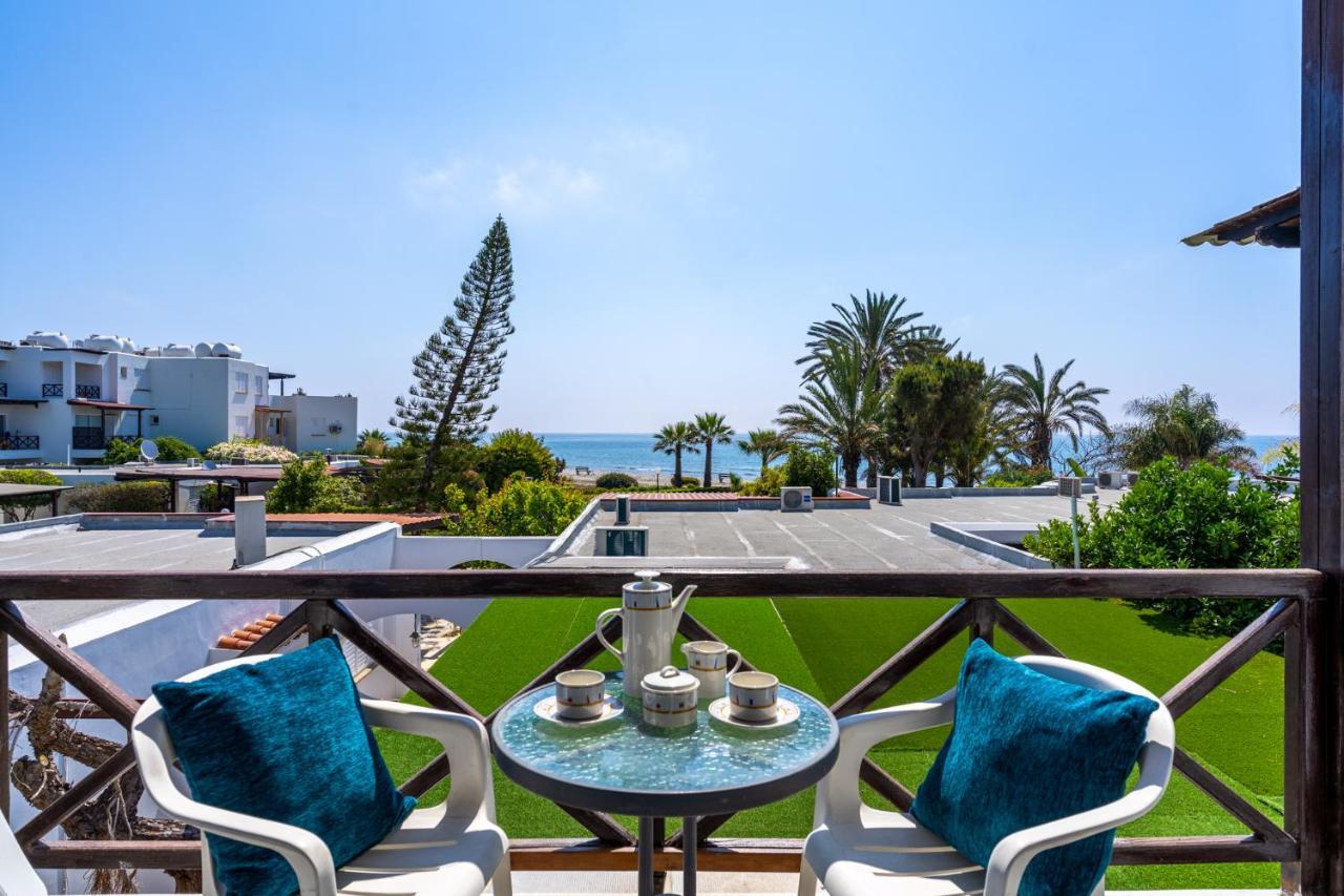 Seawaves 1- Bedroom Apartment Near Meneou Beach Larnaca Ngoại thất bức ảnh