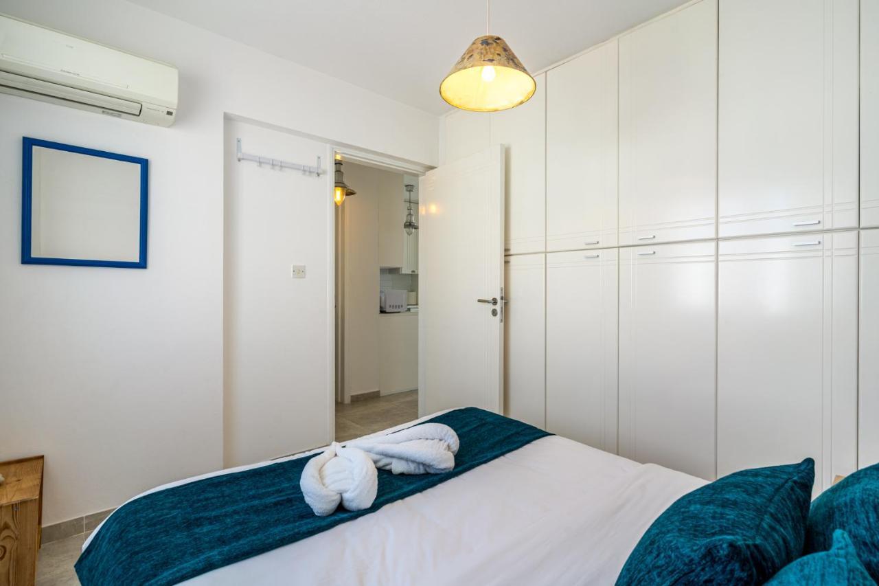 Seawaves 1- Bedroom Apartment Near Meneou Beach Larnaca Ngoại thất bức ảnh