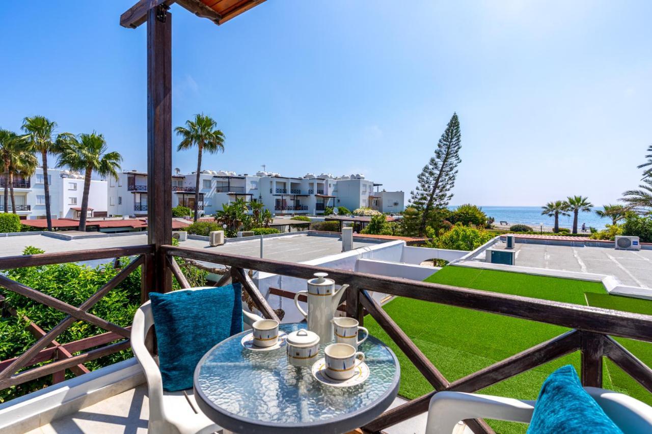 Seawaves 1- Bedroom Apartment Near Meneou Beach Larnaca Ngoại thất bức ảnh